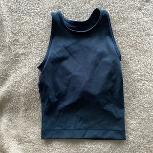 Everlane perform tank- never worn